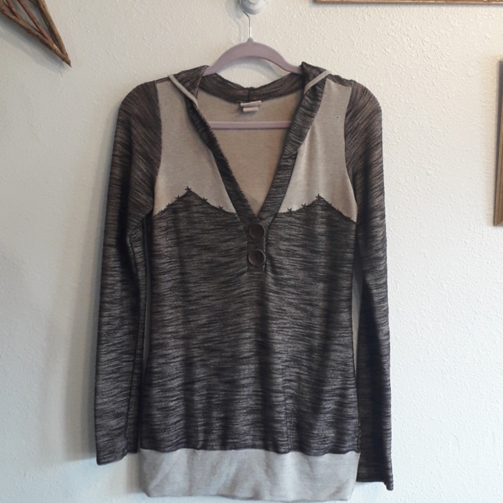 Daytrip Stylish Hoodie Top
